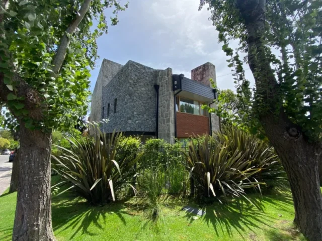 Casas, chalets en Venta — Arenales y Formosa