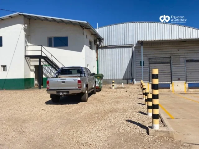 Galpones en Venta — Santa Paula