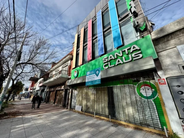 Locales en Venta — Av Luro 5062