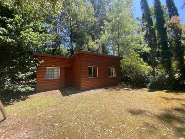 Cabañas en Venta — Los Calchaquís y Moctezuma