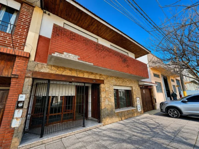 Galpones en Venta — Luis Agote 55