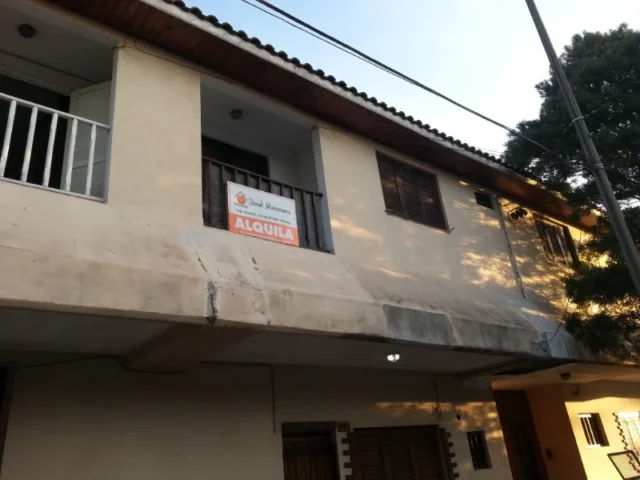 Departamentos, pisos y semipisos en Venta — C. 20 27