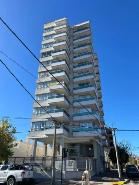 Departamentos, pisos y semipisos en Venta — Calle 21 N° 765