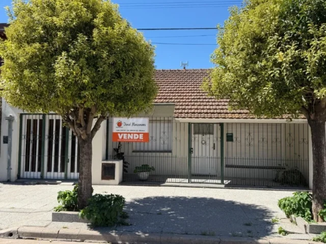 Casas, chalets en Venta — José Garibaldi 128