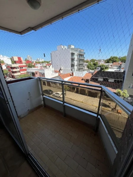 Departamentos, pisos y semipisos en Venta — Salta 654