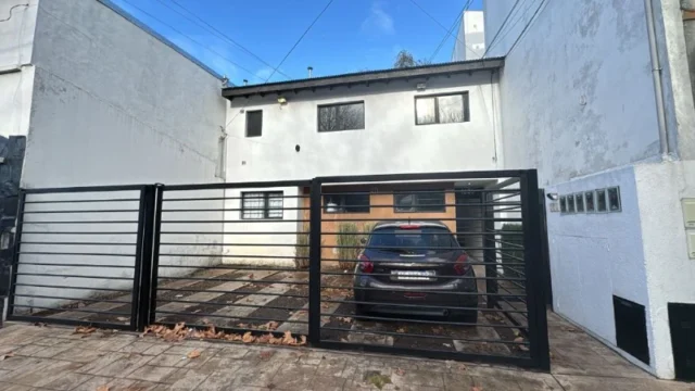 Departamentos, pisos y semipisos en Venta — 3 de febrero y italia