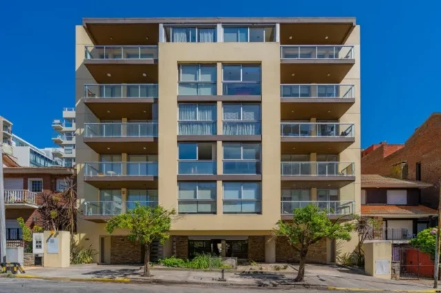 Departamentos, pisos y semipisos en Venta — aristobulo del valle 3751