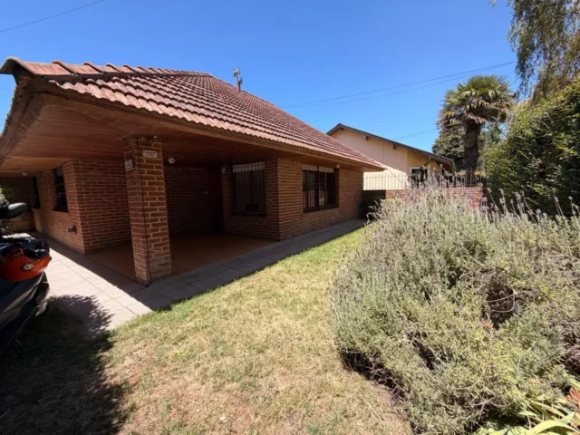 Casas, chalets en Venta — mariani 6490