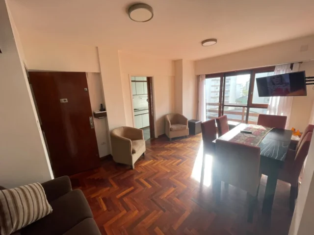 Departamentos, pisos y semipisos en Venta — 25 de mayo e independencia