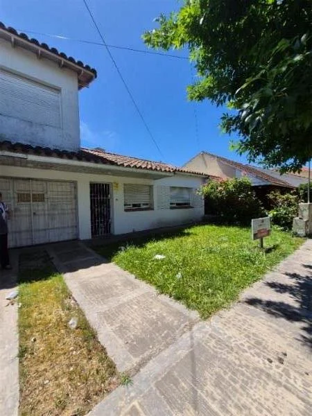 Casas, chalets en Venta — strobel 5200