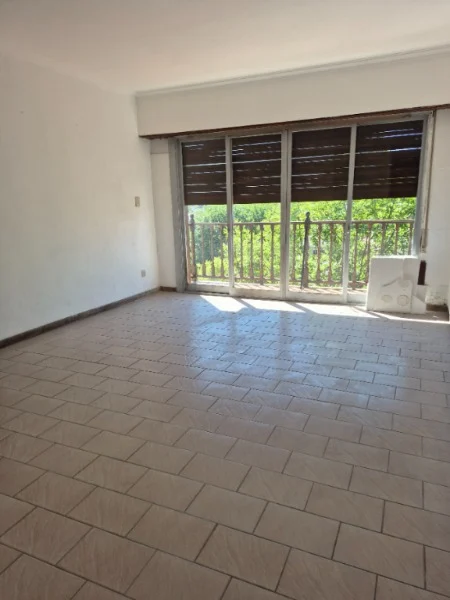 Departamentos, pisos y semipisos en Venta — AV. H. JARA 2900-