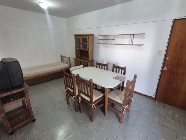 Departamentos, pisos y semipisos en Venta — tucuman 2500