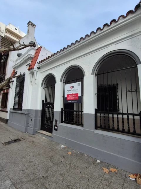 Oficinas en Alquiler — Moreno y LA Rioja