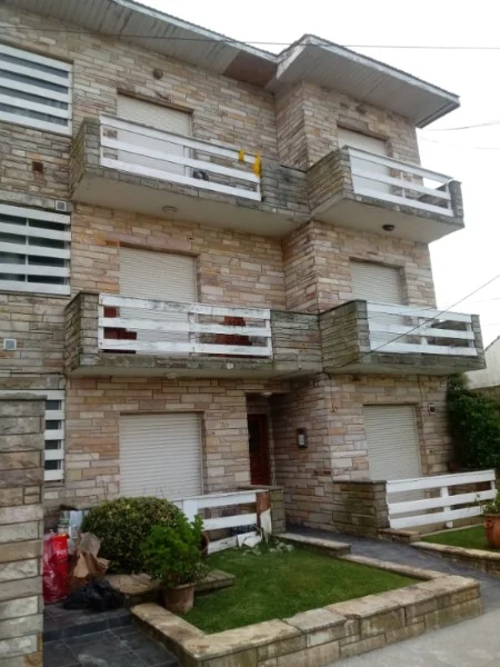 Departamentos, pisos y semipisos en Venta — ESQUIU 2300