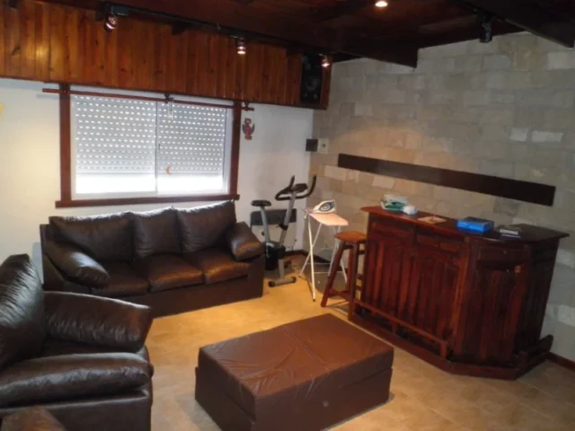Casas, chalets en Venta — ALVARADO 5600