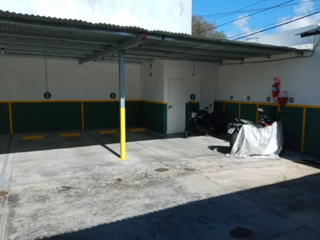 Cocheras y garages en Venta — ITALIA 2600