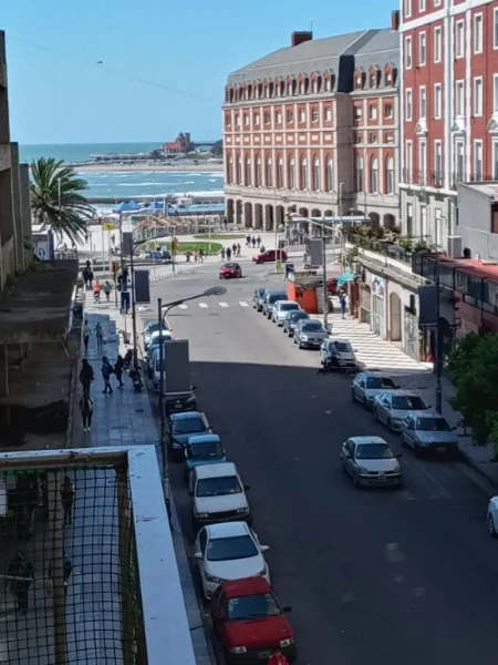 Departamentos, pisos y semipisos en Alquiler Temporario — RIVADAVIA  2200