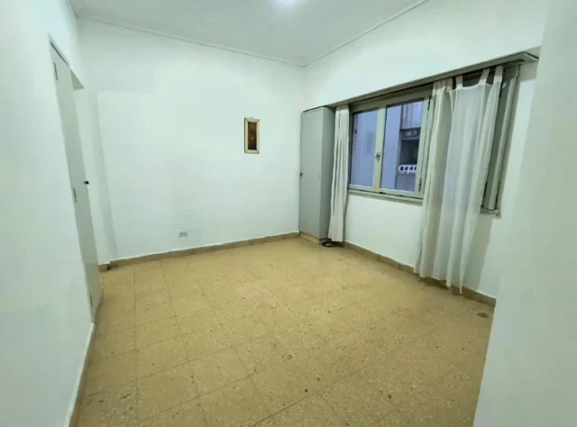 Departamentos, pisos y semipisos en Venta — CORRIENTES 2000