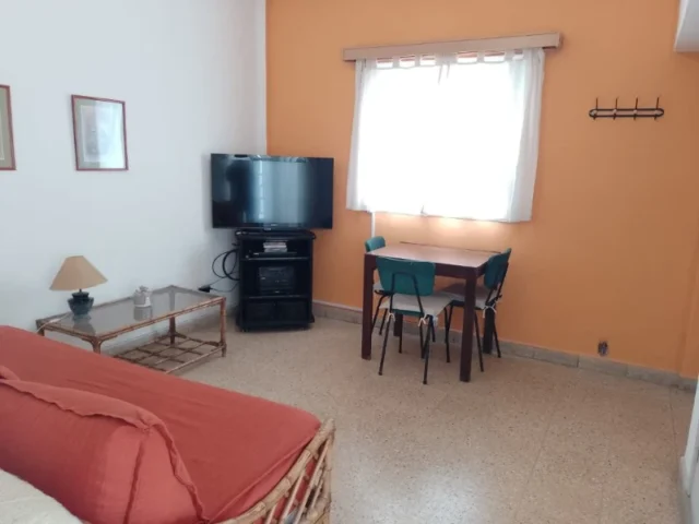 Departamentos, pisos y semipisos en Alquiler Temporario — BELGRANO 2200