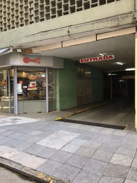 Cocheras y garages en Venta — RIVADAVIA 2200