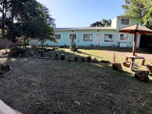 Casas, chalets en Venta — C. Teru Teru 250