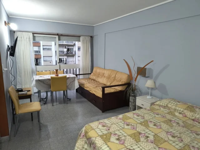 Departamentos, pisos y semipisos en Alquiler Temporario — COLON 2300