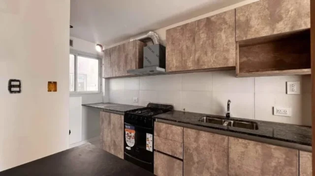 Departamentos, pisos y semipisos en Venta — CHACABUCO 5800
