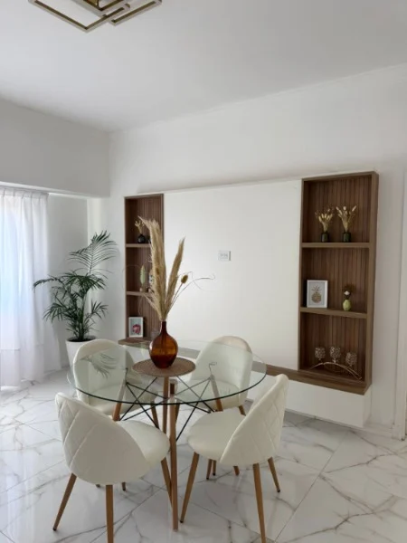 Departamentos, pisos y semipisos en Venta — RIVADAVIA 2200