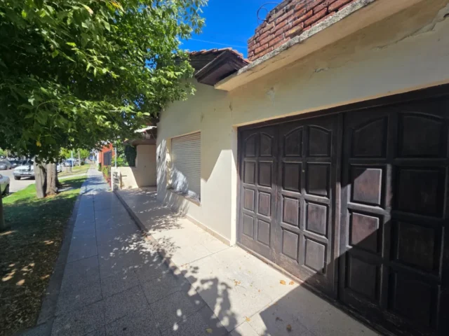 Casas, chalets en Venta — BERUTTI 5000