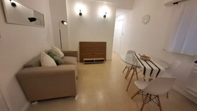 Departamentos, pisos y semipisos en Venta — BOLIVAR 2200