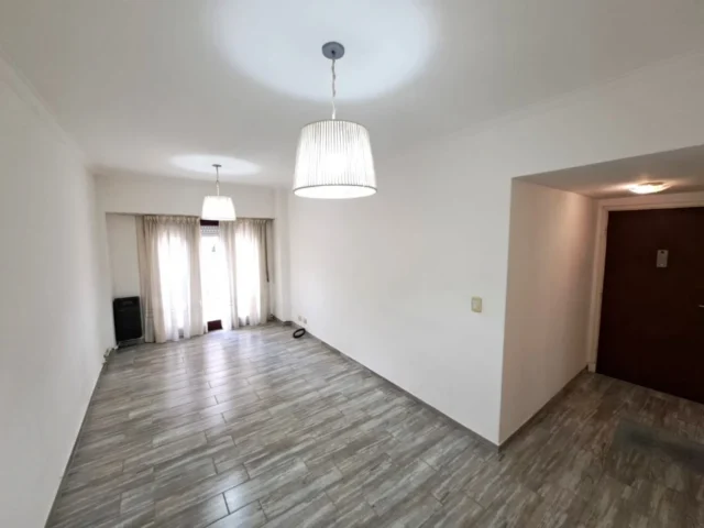 Departamentos, pisos y semipisos en Venta — CORDOBA 2100