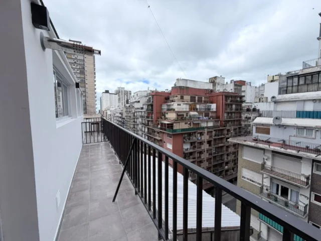 Departamentos, pisos y semipisos en Venta — ENTRE RIOS 2100