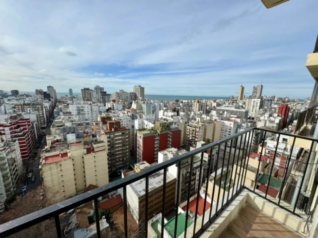 Departamentos, pisos y semipisos en Venta — CORRIENTES 2400