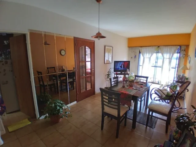 Departamentos, pisos y semipisos en Venta — Av. Independencia 875