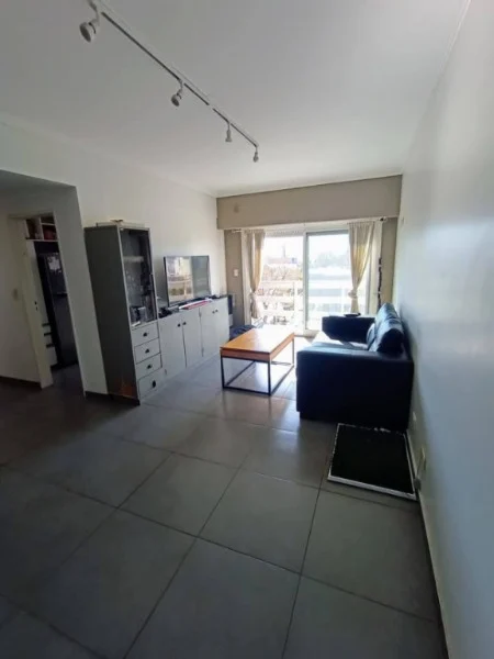 Departamentos, pisos y semipisos en Venta — Av. Paso 3100
