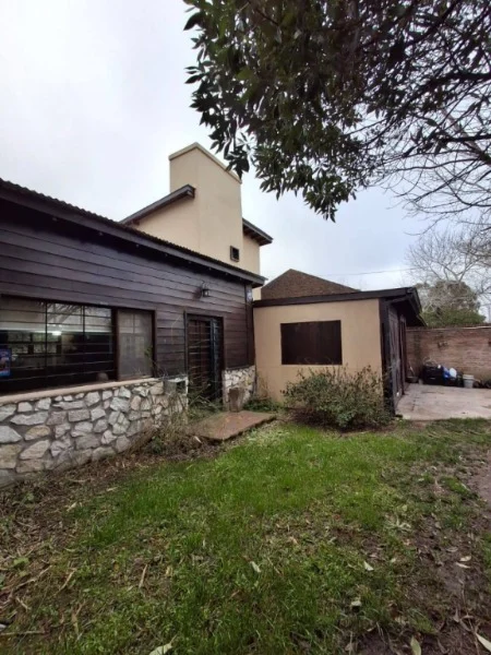 Casas, chalets en Venta — Santa Maria de Oro y Diagonal Centro