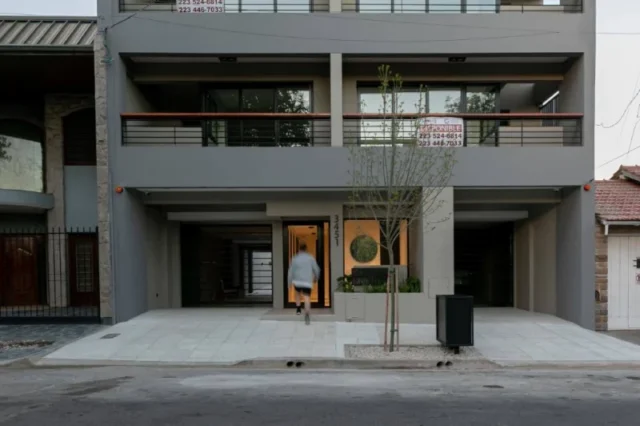 Departamentos, pisos y semipisos en Venta — Garay 3300