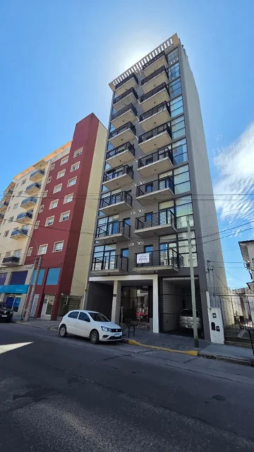 Departamentos, pisos y semipisos en Venta — Alvarado 3100