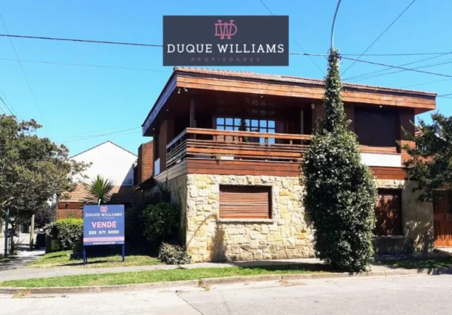 Casas, chalets en Venta — Paunero 2800