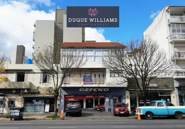 Casas, chalets en Venta — Av. Independencia 3824