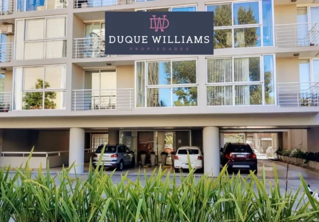 Departamentos, pisos y semipisos en Venta — Sarmiento 3000