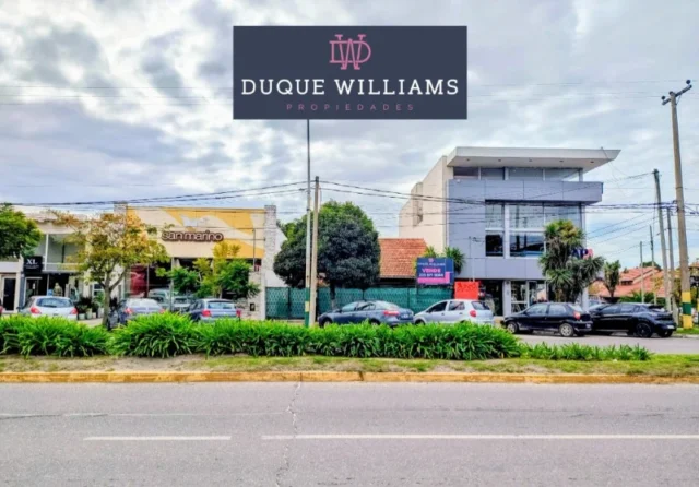 Locales en Venta — Av. Constitución y Ricardo Palma