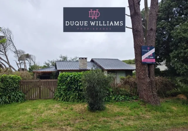Casas, chalets en Venta — Peumayen y Av. de Los Pescadores