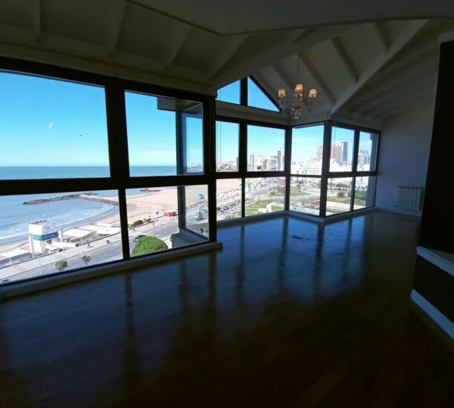 Departamentos, pisos y semipisos en Venta — Catamarca 700