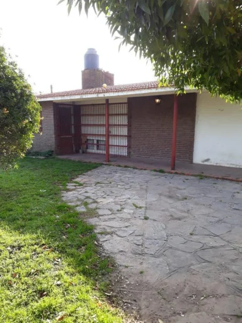 Casas, chalets en Venta — C. 431 483
