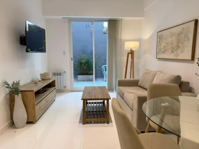 Departamentos, pisos y semipisos en Venta — Sarmiento 2350