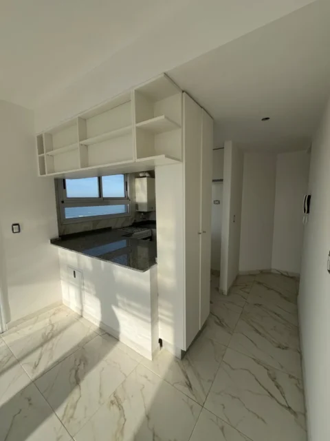 Departamentos, pisos y semipisos en Venta — Gutierrez 865