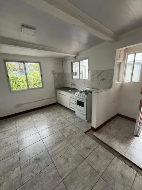 PH en Alquiler — Balcarce 6944