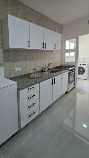Departamentos, pisos y semipisos en Venta — Entre Rios 2050