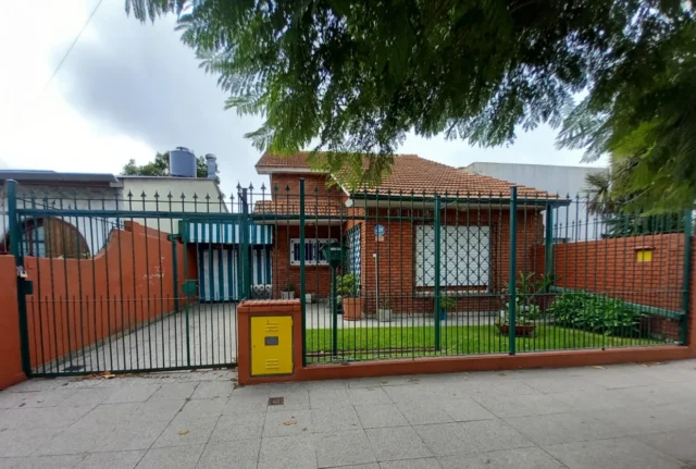 Casas, chalets en Venta — Gascon 4437
